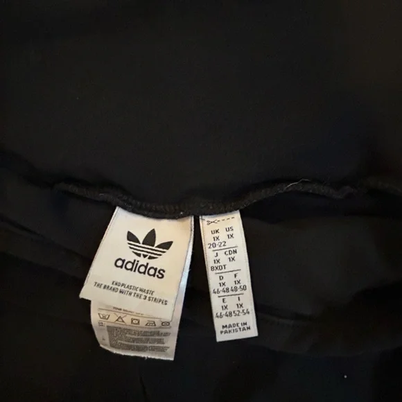 Adidas Black leggings with White Stripes - Picture 3 of 4